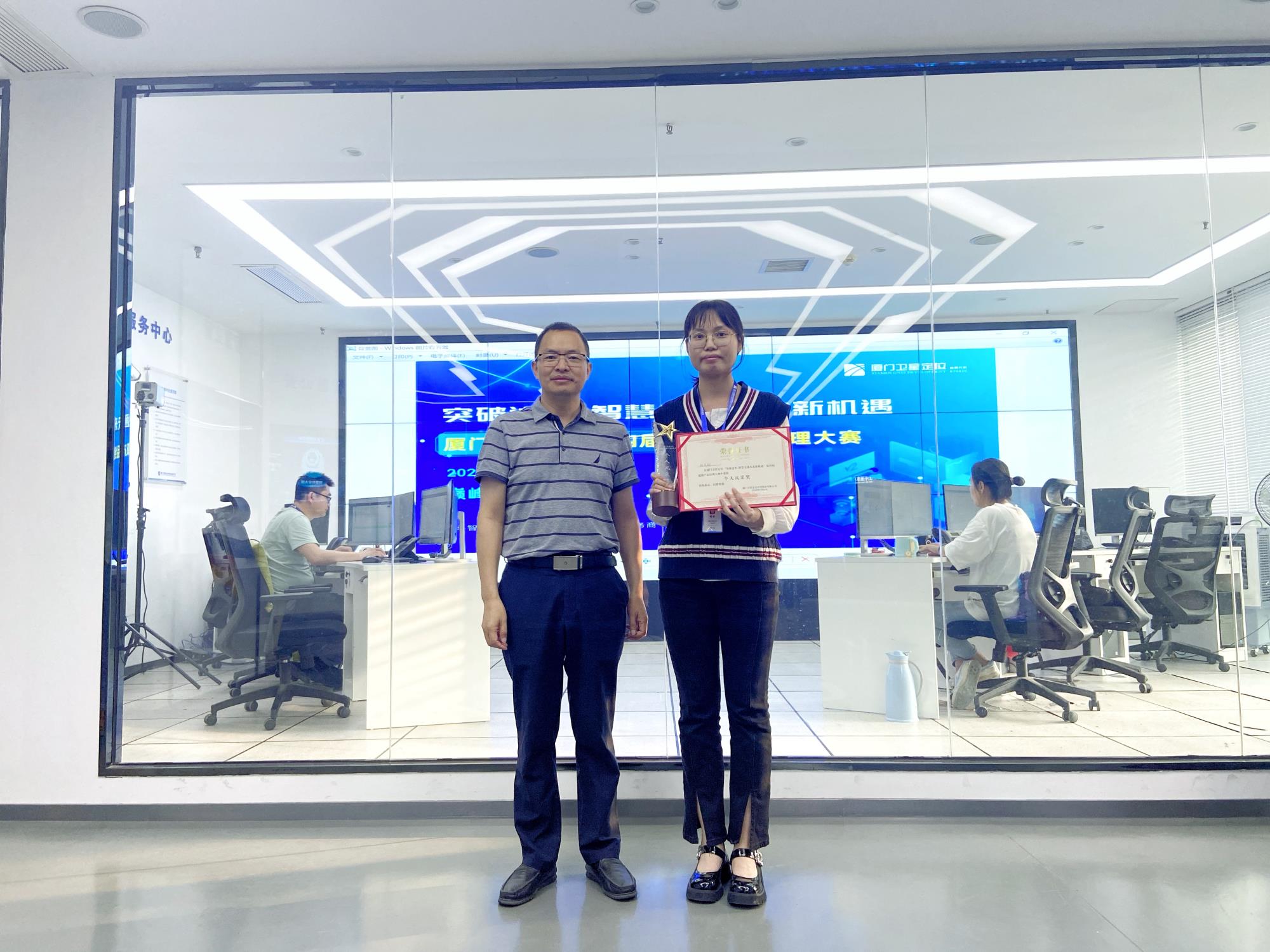 個(gè)人風(fēng)采.JPG 個(gè)人風(fēng)采.JPG